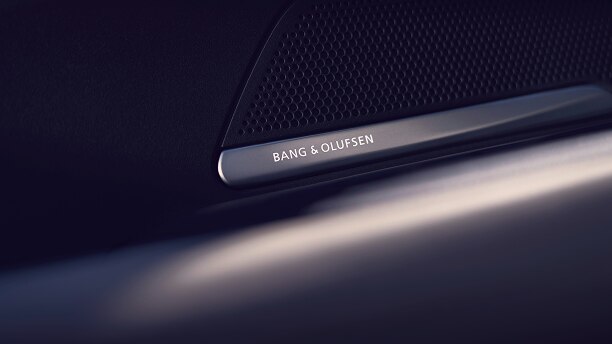 Gros plan d’un haut-parleur Bang & Olufsen<sup>MD</sup>.