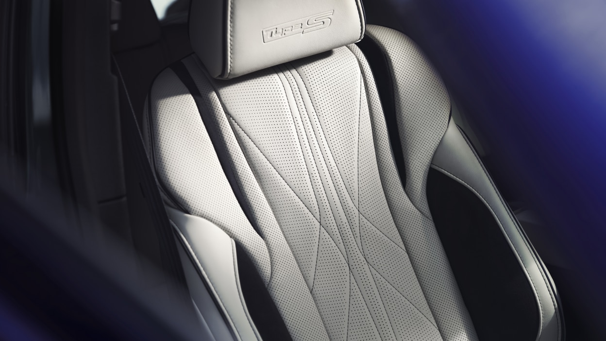 The cockpit of an MDX.