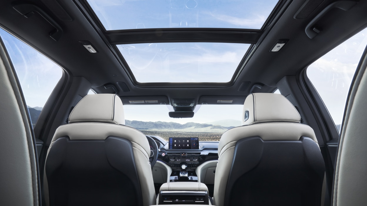 A front view of the steering wheel in an MDX.