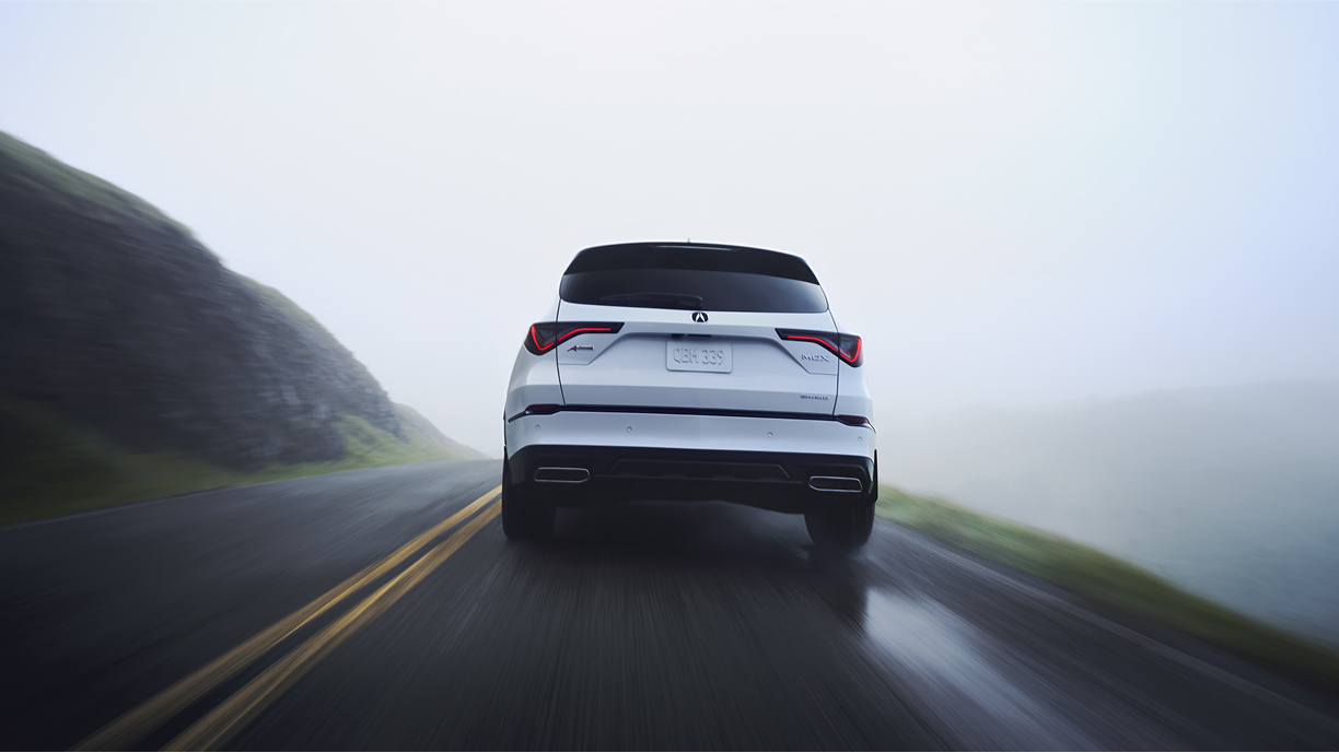 3/4 rear view of MDX